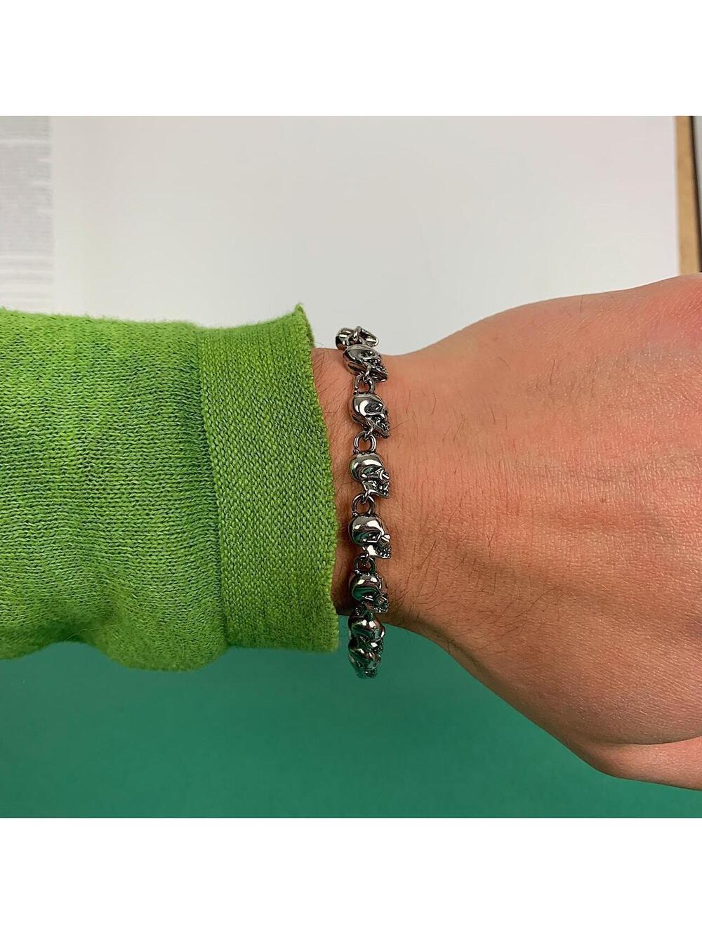 Emo y2k punk style skull head silver bracelet. Great quality! 8.5 inches length - Picture 2 of 7
